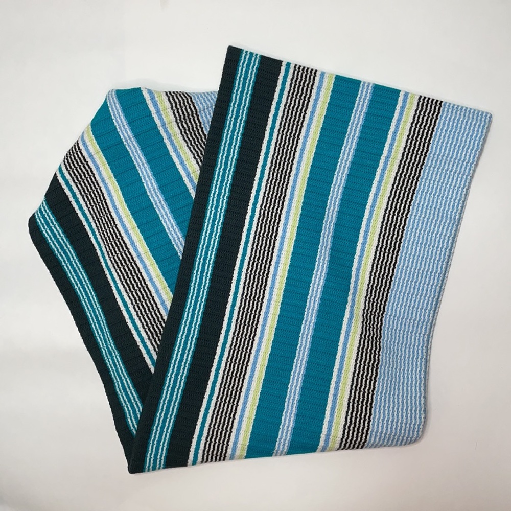 Per Se Patterned Scarf NWOT - Picture 5 of 7